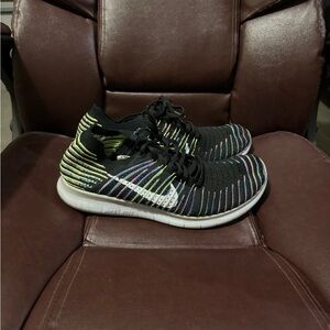 Nike flyknit free rn